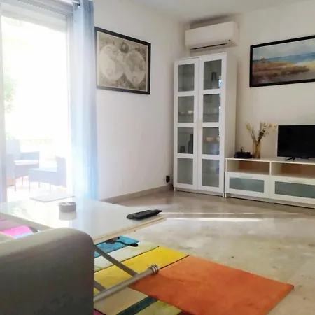 Appartamento Secret Garden, Ideal For 2,large Terrace Nizza
