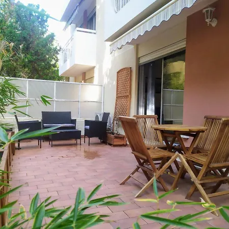 Secret Garden, Ideal For 2,large Terrace Appartamento