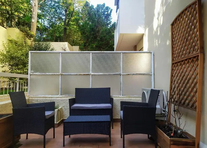 Secret Garden, Ideal For 2,large Terrace Appartement